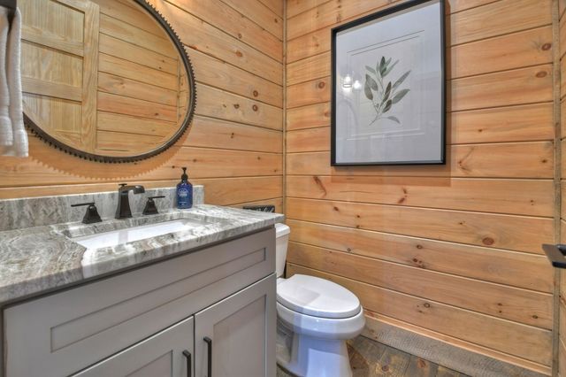 472 Overlook Drive, Blue Ridge, GA 30513