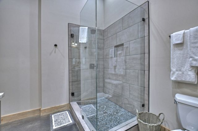 472 Overlook Drive, Blue Ridge, GA 30513