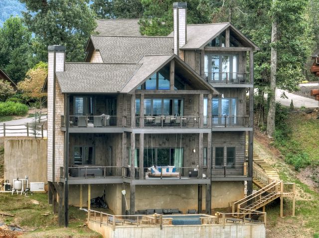 472 Overlook Drive, Blue Ridge, GA 30513