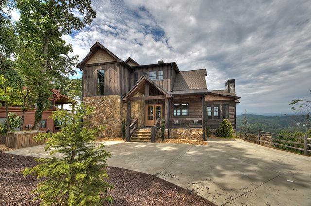 472 Overlook Drive, Blue Ridge, GA 30513