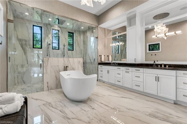 11861 Via Novelli CT, Miromar Lakes, FL 33913