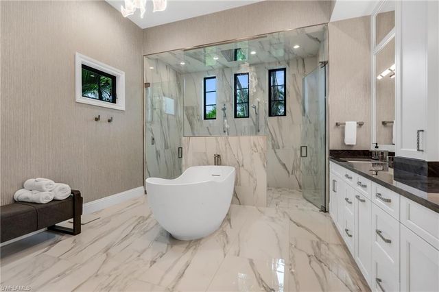 11861 Via Novelli CT, Miromar Lakes, FL 33913