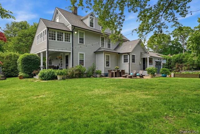 39 Little East Neck Road S, Babylon, NY 11702