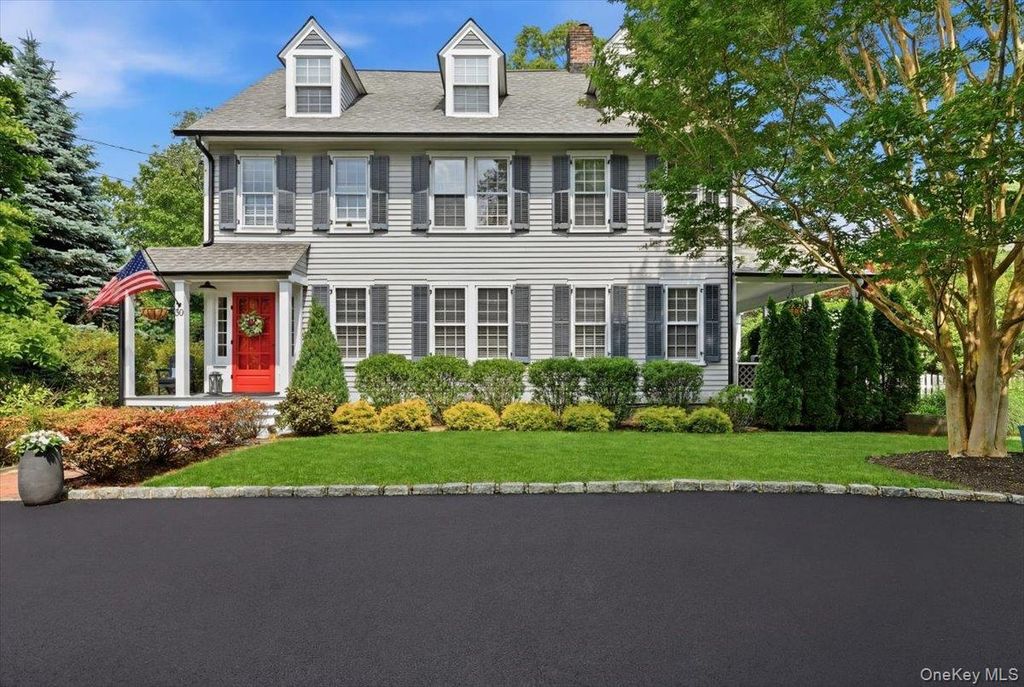 39 Little East Neck Road S, Babylon, NY 11702