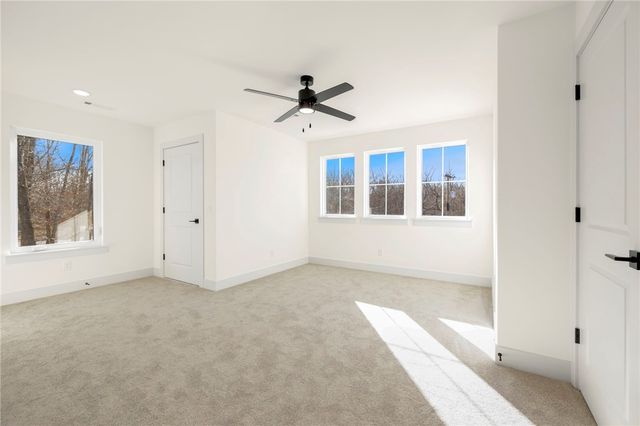 153 Kinross Drive, Bella Vista, AR 72715