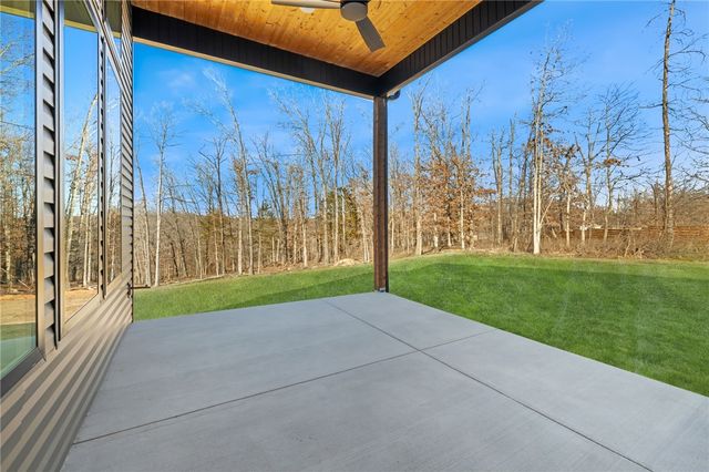 153 Kinross Drive, Bella Vista, AR 72715