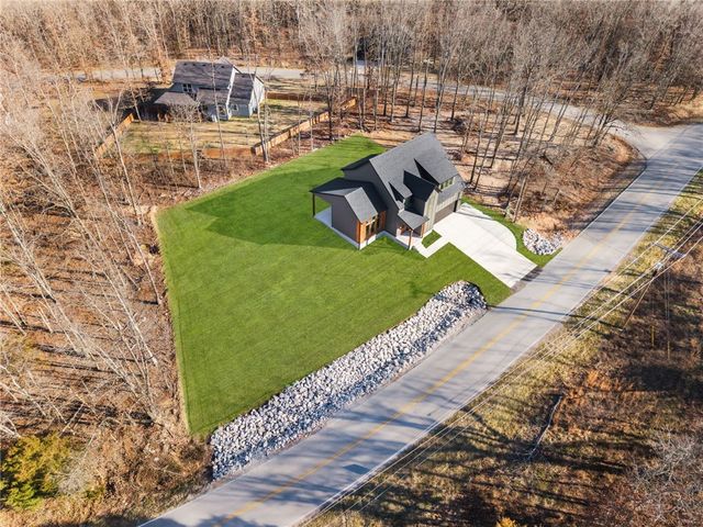 153 Kinross Drive, Bella Vista, AR 72715