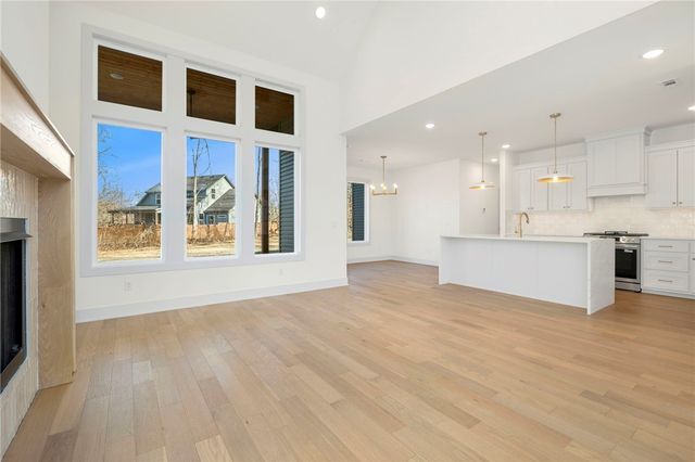 153 Kinross Drive, Bella Vista, AR 72715