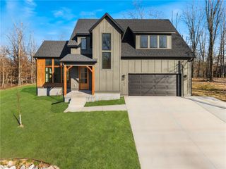 153 Kinross Drive, Bella Vista, AR 72715