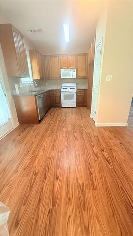 1475 Brookdale Drive, Sugar Hill, GA 30518