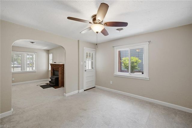 91 Nicholson ST, Portsmouth, VA 23702
