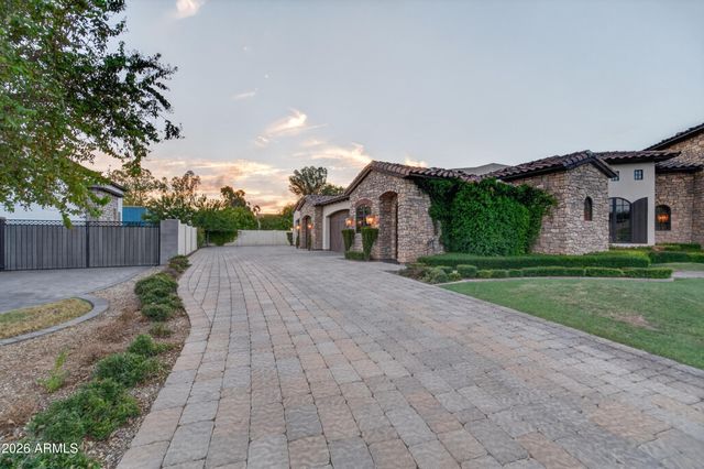 2476 E LINDA Court, Gilbert, AZ 85234