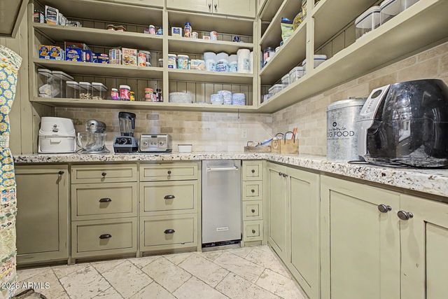 2476 E LINDA Court, Gilbert, AZ 85234