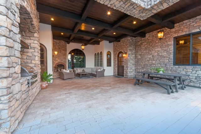 2476 E LINDA Court, Gilbert, AZ 85234
