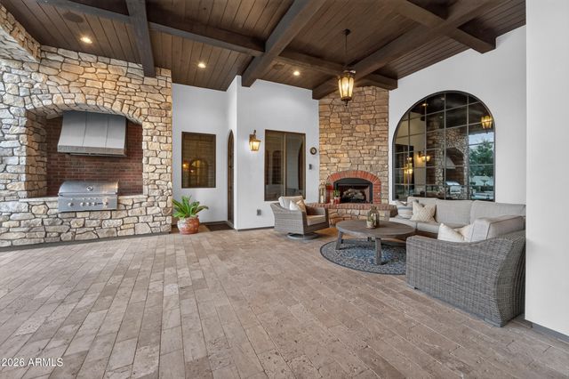 2476 E LINDA Court, Gilbert, AZ 85234