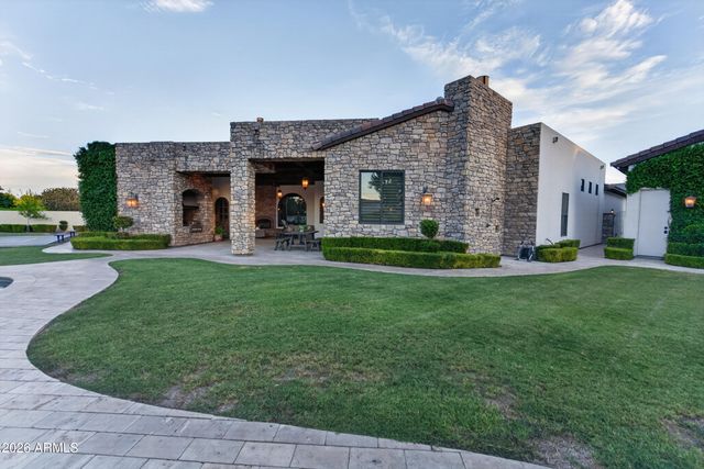 2476 E LINDA Court, Gilbert, AZ 85234