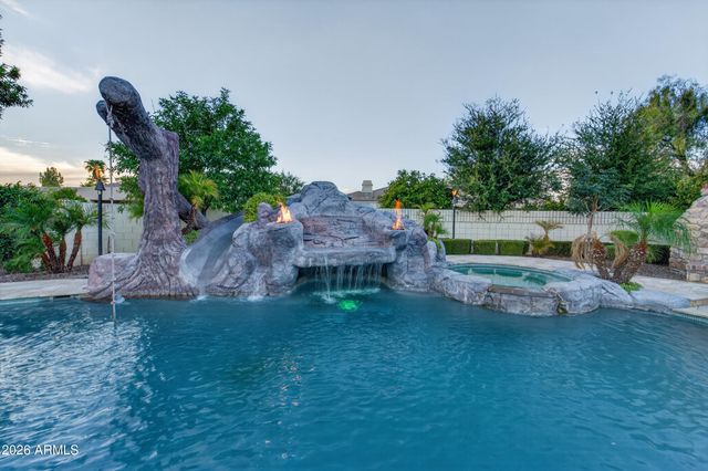 2476 E LINDA Court, Gilbert, AZ 85234