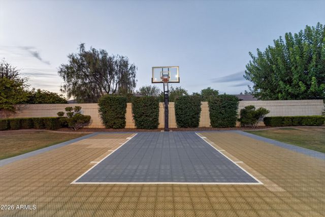 2476 E LINDA Court, Gilbert, AZ 85234
