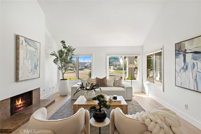 21902 Summerwind Lane, Huntington Beach, CA 92646