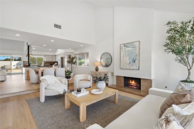 21902 Summerwind Lane, Huntington Beach, CA 92646