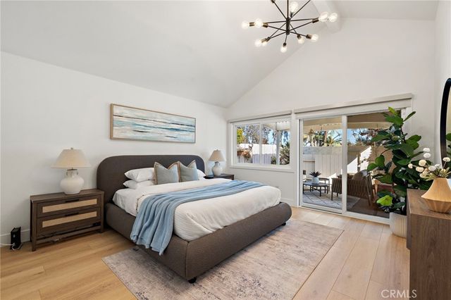21902 Summerwind Lane, Huntington Beach, CA 92646