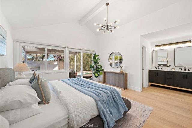 21902 Summerwind Lane, Huntington Beach, CA 92646