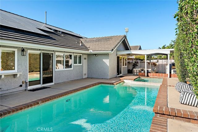 21902 Summerwind Lane, Huntington Beach, CA 92646