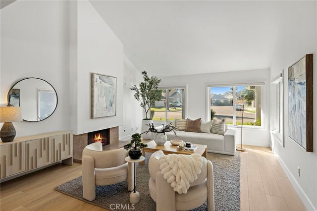 21902 Summerwind Lane, Huntington Beach, CA 92646
