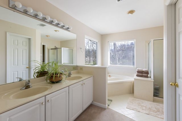6953 Harpeth Glen Trce, Nashville, TN 37221