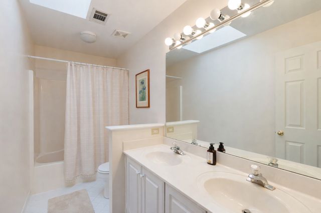 6953 Harpeth Glen Trce, Nashville, TN 37221