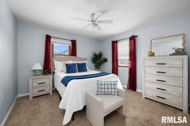 3707 15TH Street D, Moline, IL 61265