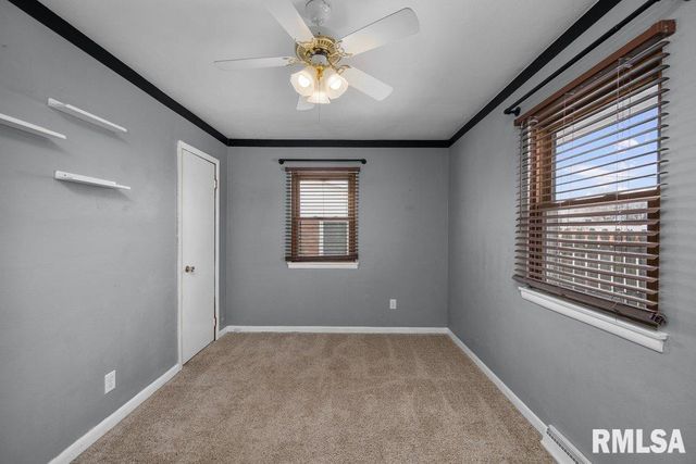 3707 15TH Street D, Moline, IL 61265