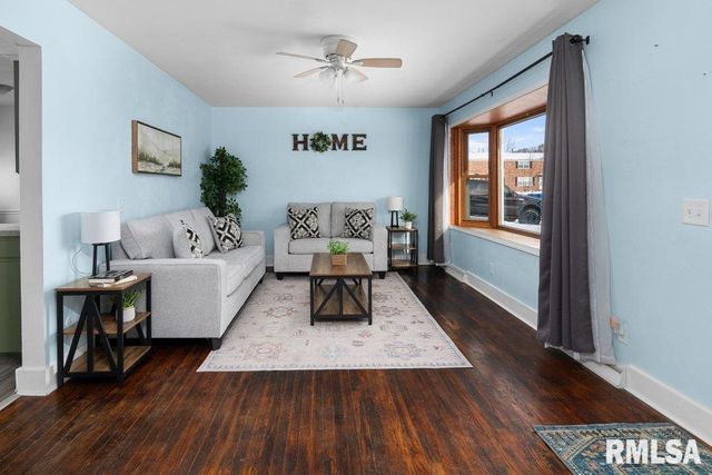 3707 15TH Street D, Moline, IL 61265