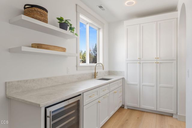 17498 Snow Goose Road, Bend, OR 97707