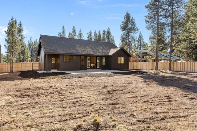 17498 Snow Goose Road, Bend, OR 97707