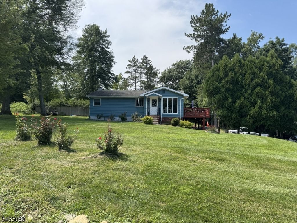 31 Barry Dr, Vernon Twp., NJ 07422 — exterior