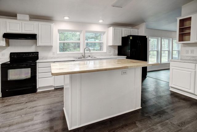 127 Serenity DR, Bastrop, TX 78602
