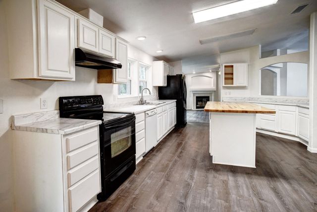 127 Serenity DR, Bastrop, TX 78602