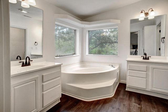 127 Serenity DR, Bastrop, TX 78602
