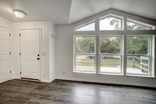 127 Serenity DR, Bastrop, TX 78602