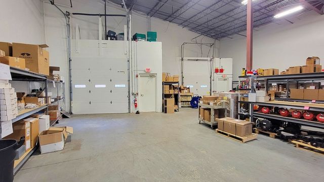 118 Long Pond Rd, Plymouth, MA 02360