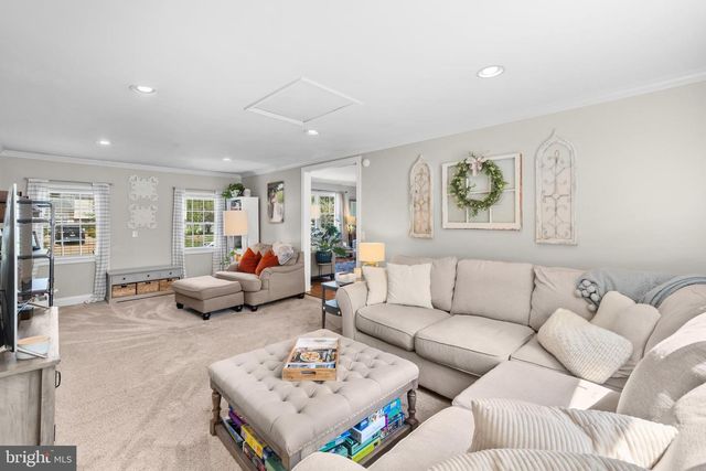 1315 BAYSHIRE LN, Herndon, VA 20170