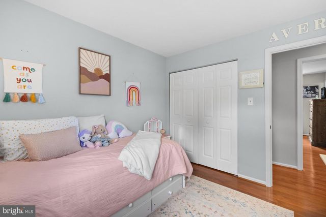 1315 BAYSHIRE LN, Herndon, VA 20170