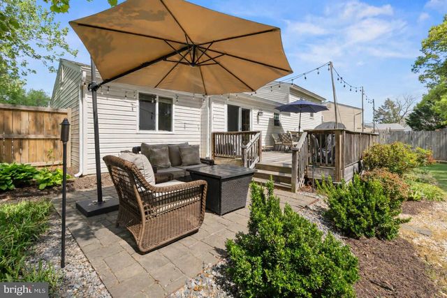 1315 BAYSHIRE LN, Herndon, VA 20170