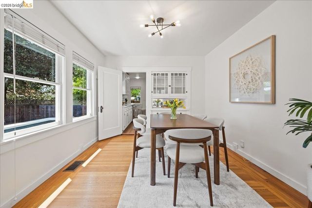 1511 Sherman St, Alameda, CA 94501