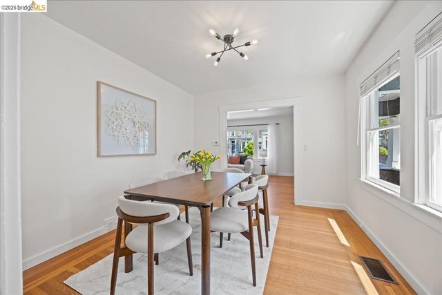 1511 Sherman St, Alameda, CA 94501