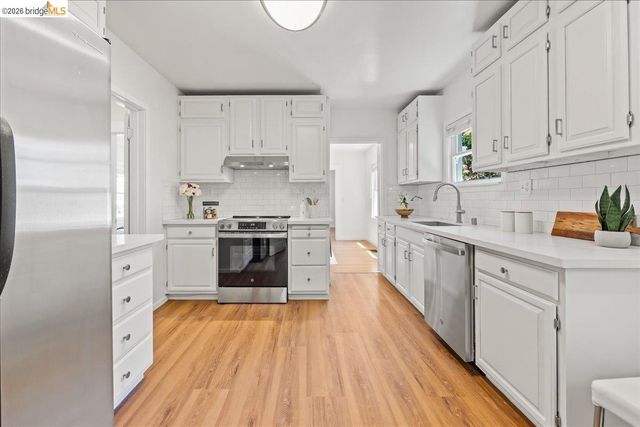 1511 Sherman St, Alameda, CA 94501