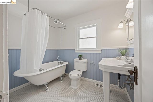 1511 Sherman St, Alameda, CA 94501