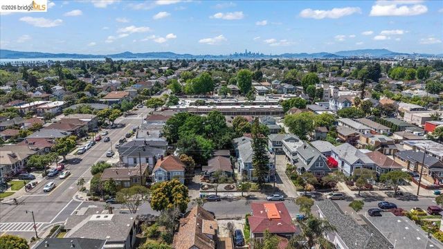 1511 Sherman St, Alameda, CA 94501