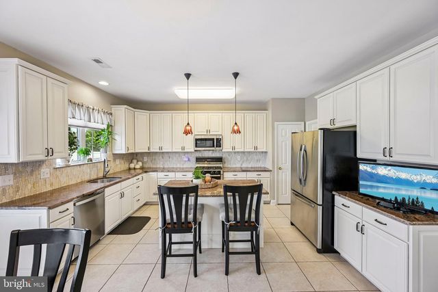 105 SWEET BAY AVE, Sicklerville, NJ 08081